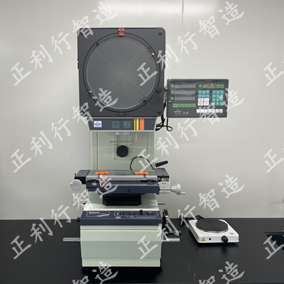 數顯式測量投影儀